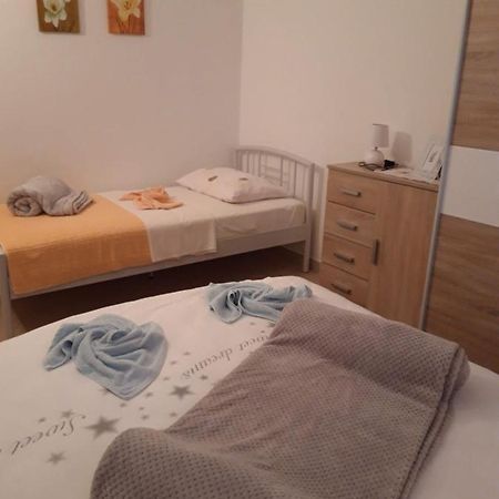 Apartment Perla Пировац Екстериор снимка