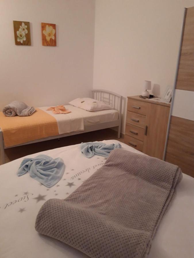 Apartment Perla Пировац Екстериор снимка